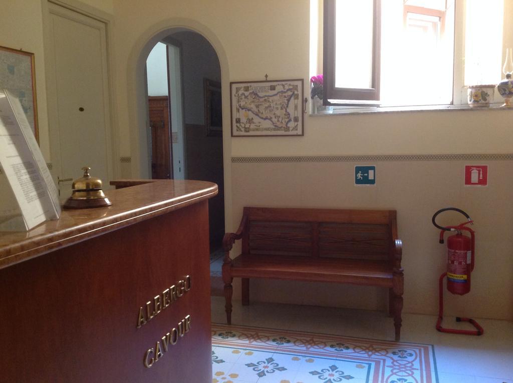 Albergo Cavour Παλέρμο Εξωτερικό φωτογραφία